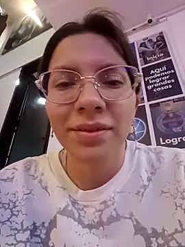 karlamorris  online show from September 16, 1:30 pm