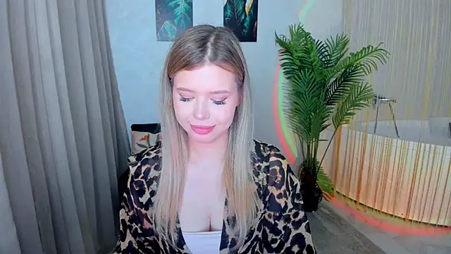 FollowLovee online show from June 23, 7:45 pm