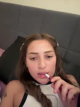 yaprakmericc online show from September 18, 9:13 pm