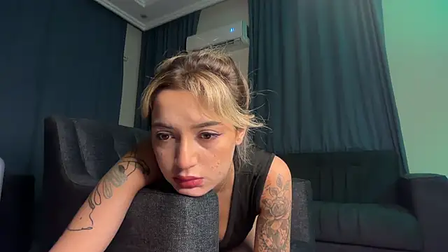 yaprakmericc online show from January 5, 5:27 pm