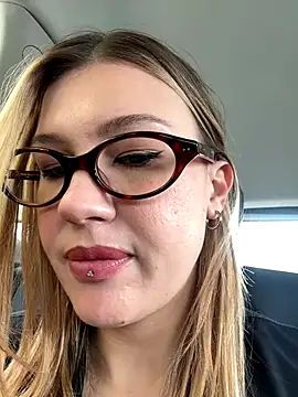 Snapshot of RinaCat chatting on September 23, 5:16 am RinaCat online show from September 23, 5:16 am