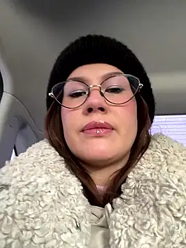 RinaCat online show from January 9, 7:24 am