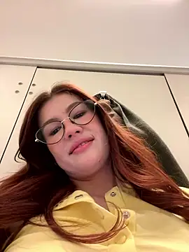 Snapshot of RinaCat chatting on December 2, 7:10 am RinaCat online show from December 2, 7:10 am