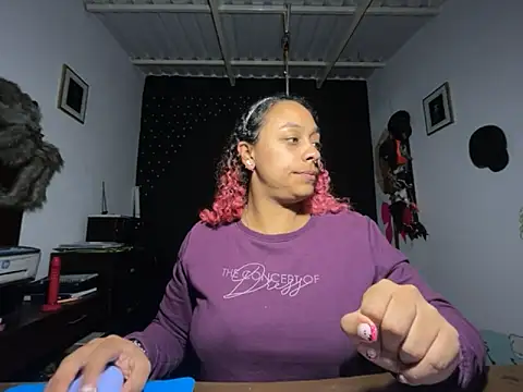 Cata Blue   online show from September 17, 5:33 pm