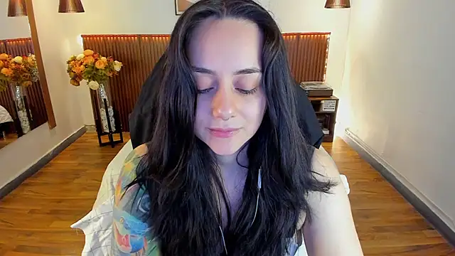 KatherineBond online show from June 9, 8:19 pm