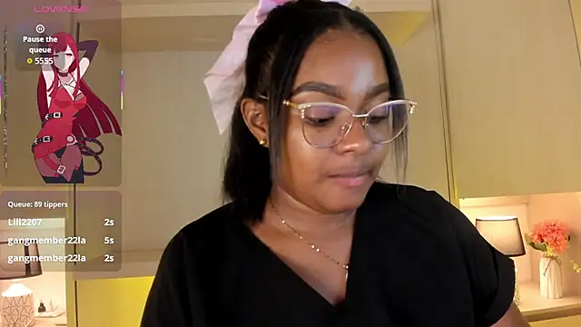 tamaraa smiith online show from November 12, 8:07 pm