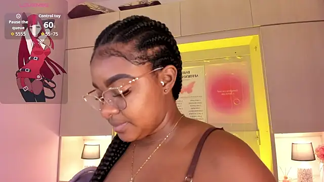 tamaraa smiith online show from October 25, 7:54 pm