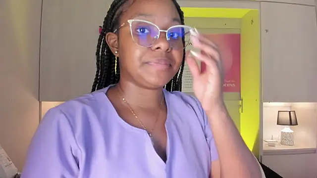 tamaraa smiith online show from February 24, 7:34 pm