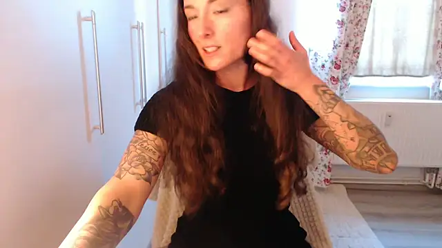 Davinja online show from November 20, 1:56 pm