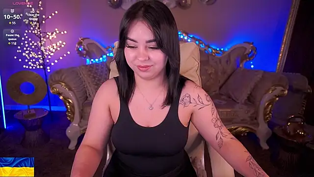 SusieWood online show from March 28, 8:19 pm