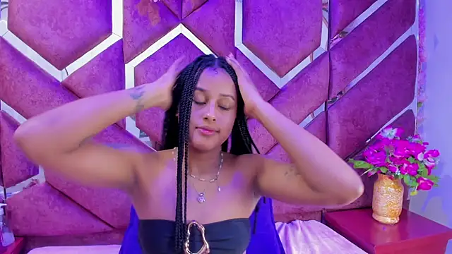 Snapshot of milly_print chatting on September 12, 3:51 am milly print online show from September 12, 3:51 am