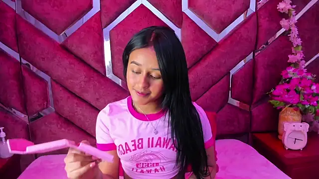 Snapshot of milly_print chatting on September 26, 3:37 am milly print online show from September 26, 3:37 am