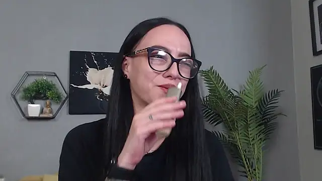 IzabelllNoir online show from February 16, 10:26 am