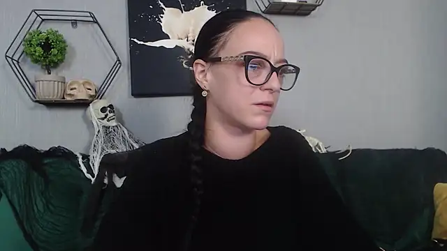 IzabelllNoir online show from October 16, 11:24 am