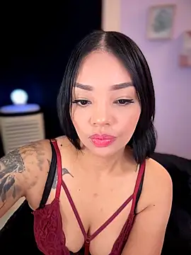 Sara LipsX online show from March 4, 2:18 am