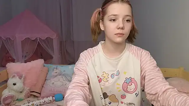 PrincessLittleKiki online show from February 16, 4:51 pm