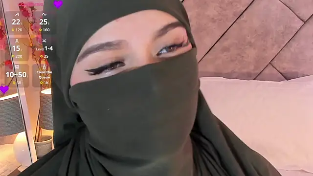 anna-henao online show from December 15, 7:30 pm