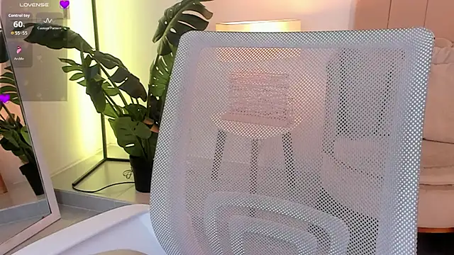 anna-henao online show from April 16, 11:07 pm