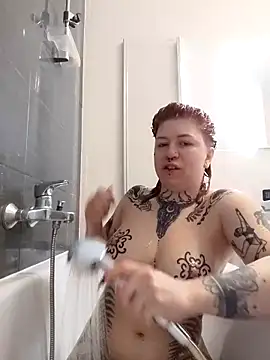 divine eve online show from February 4, 11:57 am