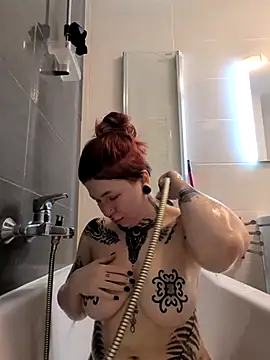 divine eve online show from December 3, 5:48 pm