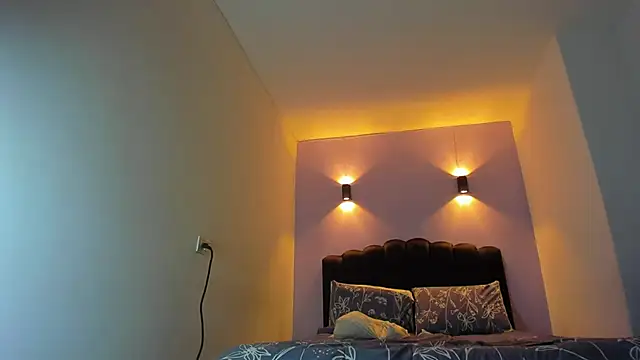 Sofia Clauss  online show from February 2, 5:06 am