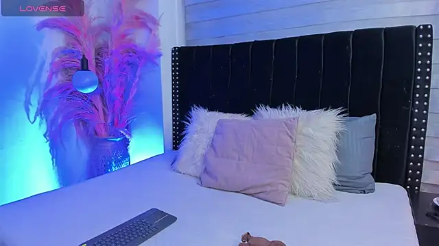 Sofiia-Rubb online show from September 26, 4:54 am