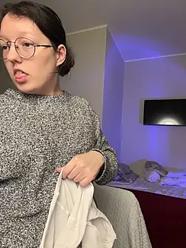 emigooflordXD online show from September 25, 12:04 pm