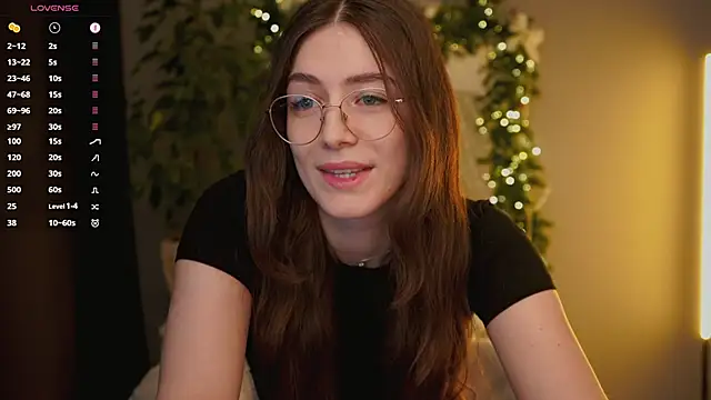 Ester Hill online show from December 19, 2:48 am