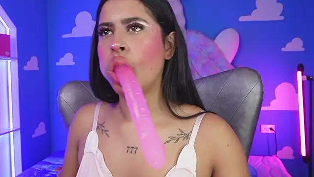 miss   anya online show from February 28, 11:42 am