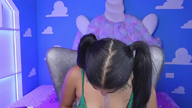 Snapshot of miss___anya chatting on October 8, 11:47 am miss anya online show from October 8, 11:47 am