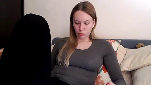 Scarlettford online show from November 29, 5:50 pm