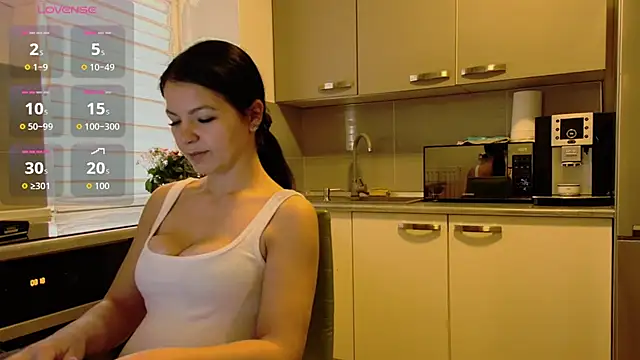 alisoncassie online show from March 30, 5:18 am