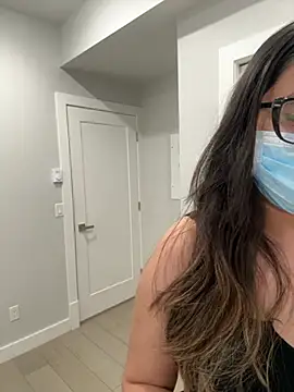 jAsMinE678 online show from April 18, 2:03 am