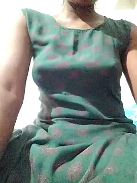 rituporna2004 online show from January 19, 1:35 am