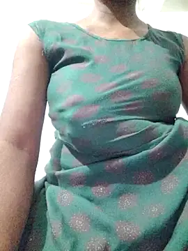 rituporna2004 online show from April 12, 5:05 pm