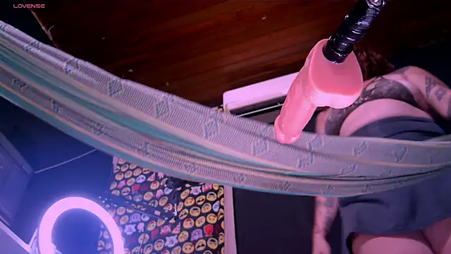 waterfalls girl online show from December 16, 2:06 am