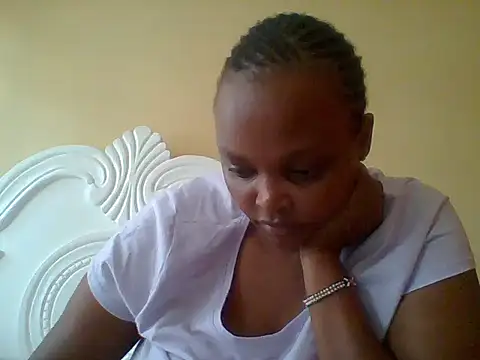 Snapshot of Sexxy-Shie chatting on October 2, 7:35 am Sexxy-Shie online show from October 2, 7:35 am