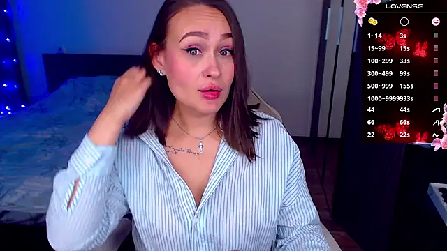 Snapshot of Cutie-Melanie chatting on October 11, 6:54 pm Cutie-Melanie online show from October 11, 6:54 pm