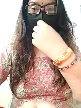 Aishwaryaa 69 online show from March 8, 9:46 am