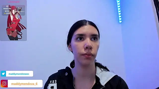 MaddyMendozaxx online show from November 16, 5:42 am