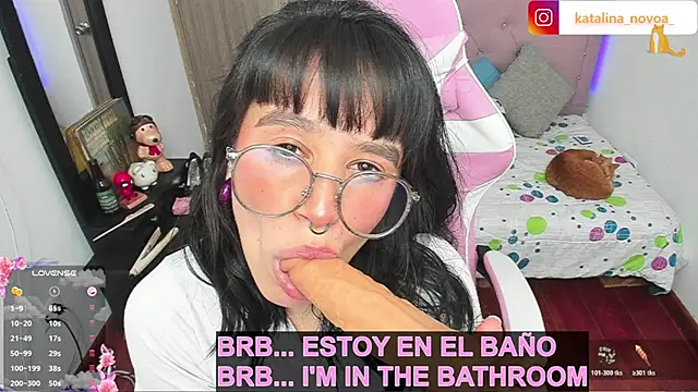 Katalina novoa online show from February 3, 6:22 am