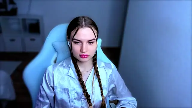 StellaLawless online show from November 14, 8:53 pm