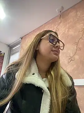 Miabonnett  online show from September 27, 12:23 pm