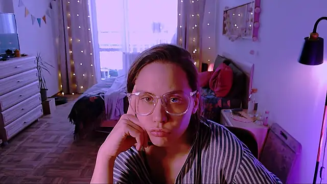 Malinax online show from February 7, 1:15 pm