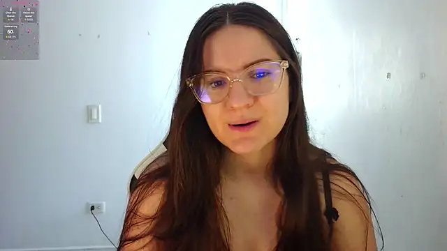 livgomez online show from February 6, 2:09 pm