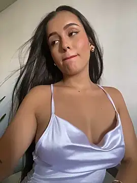 AbbyMillerrr online show from July 1, 9:14 pm