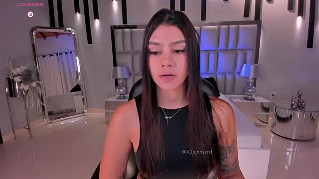 AllyJensen online show from April 10, 10:32 am