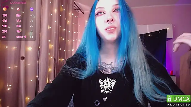 JustMeowGirl online show from November 14, 4:45 am