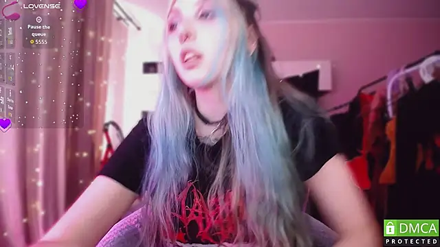 JustMeowGirl online show from April 7, 5:53 am