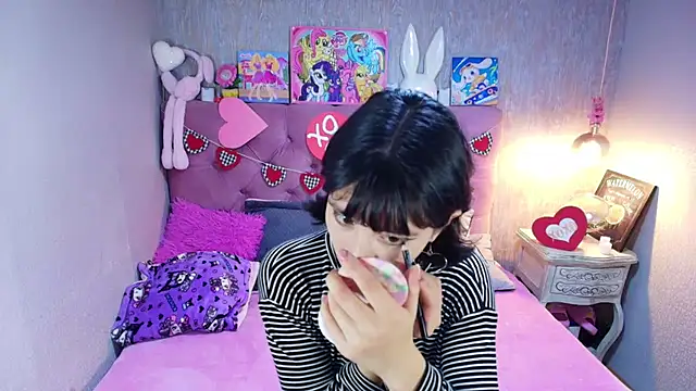 charlottemoonxz online show from February 15, 7:02 pm